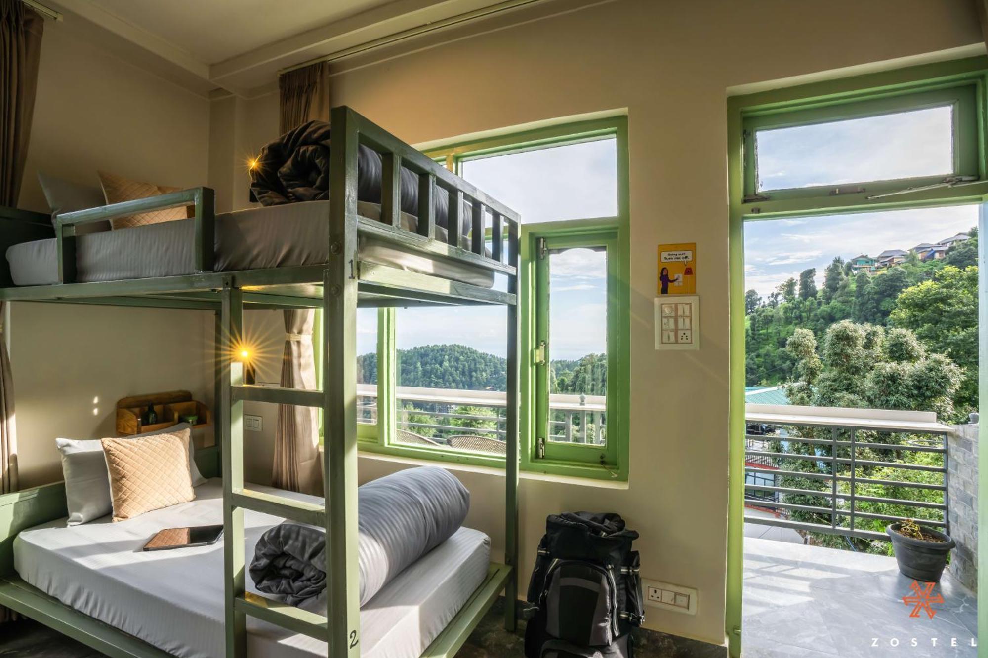 Hostel Zostel Dharamkot McLeod Ganj Exteriér fotografie