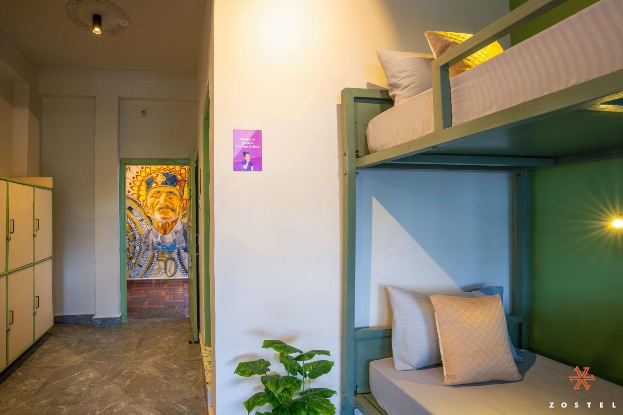 Hostel Zostel Dharamkot McLeod Ganj Exteriér fotografie