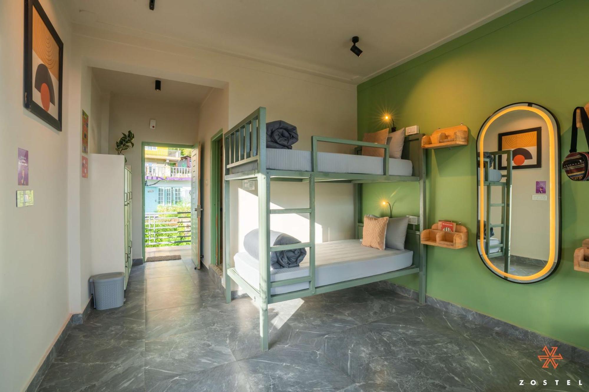 Hostel Zostel Dharamkot McLeod Ganj Exteriér fotografie