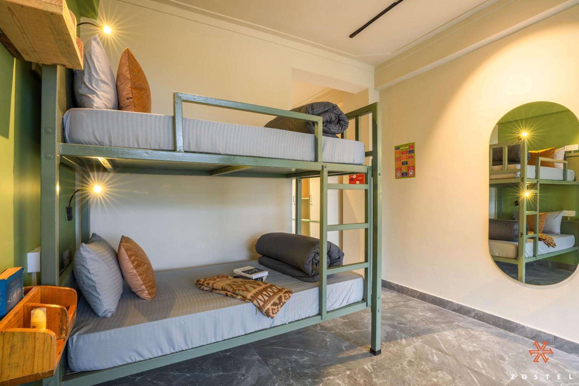 Hostel Zostel Dharamkot McLeod Ganj Exteriér fotografie