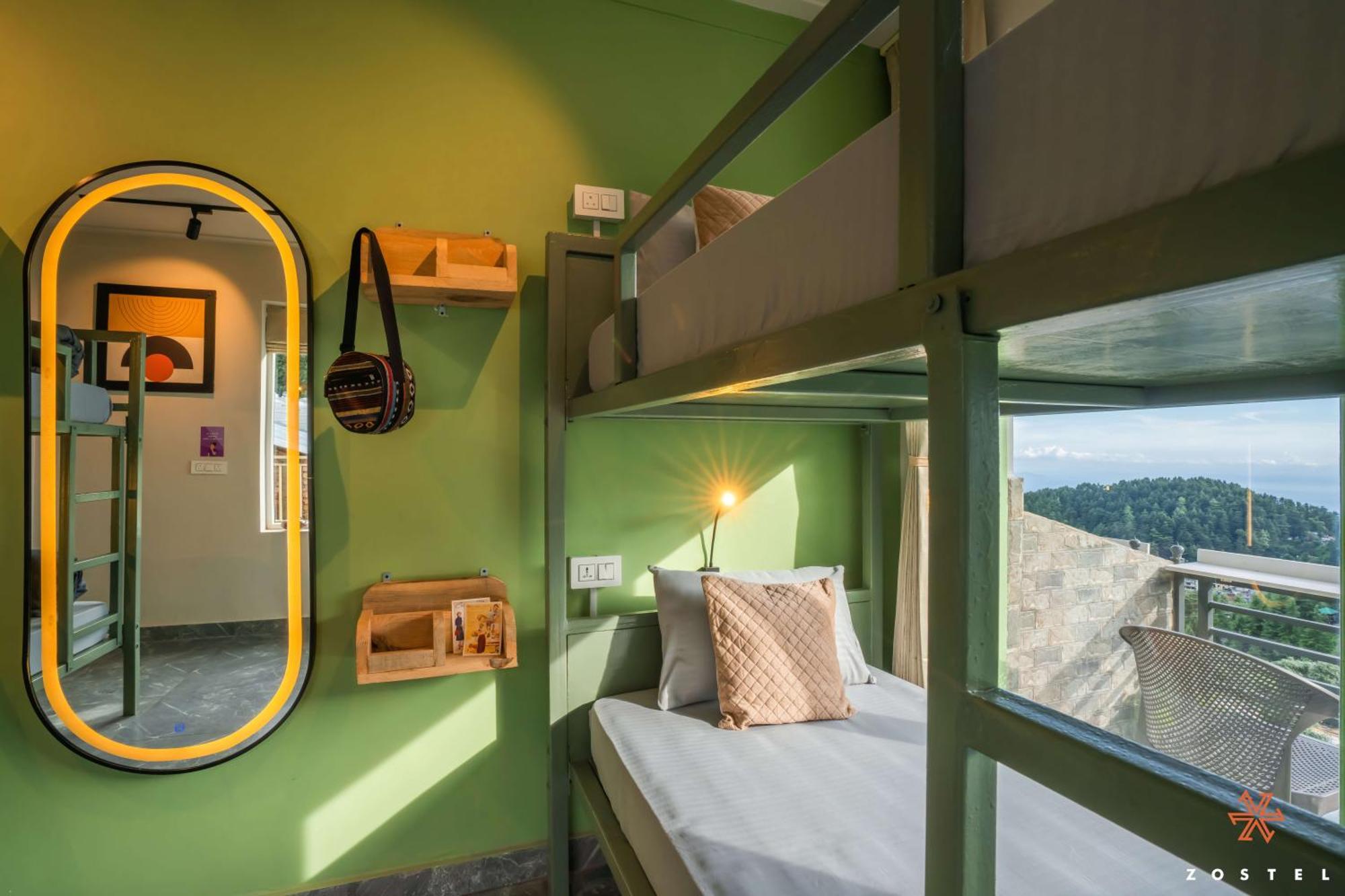 Hostel Zostel Dharamkot McLeod Ganj Exteriér fotografie