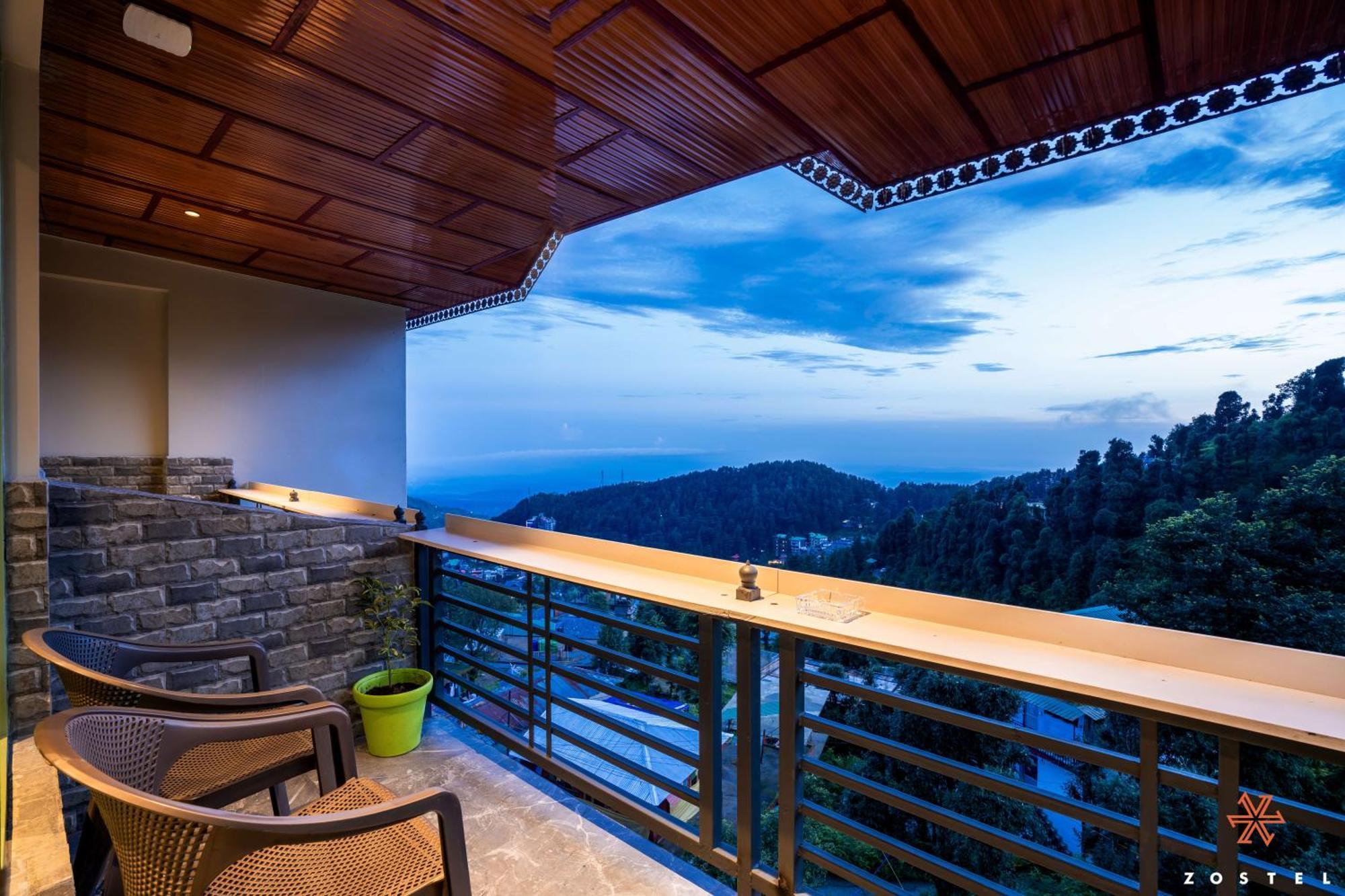Hostel Zostel Dharamkot McLeod Ganj Exteriér fotografie