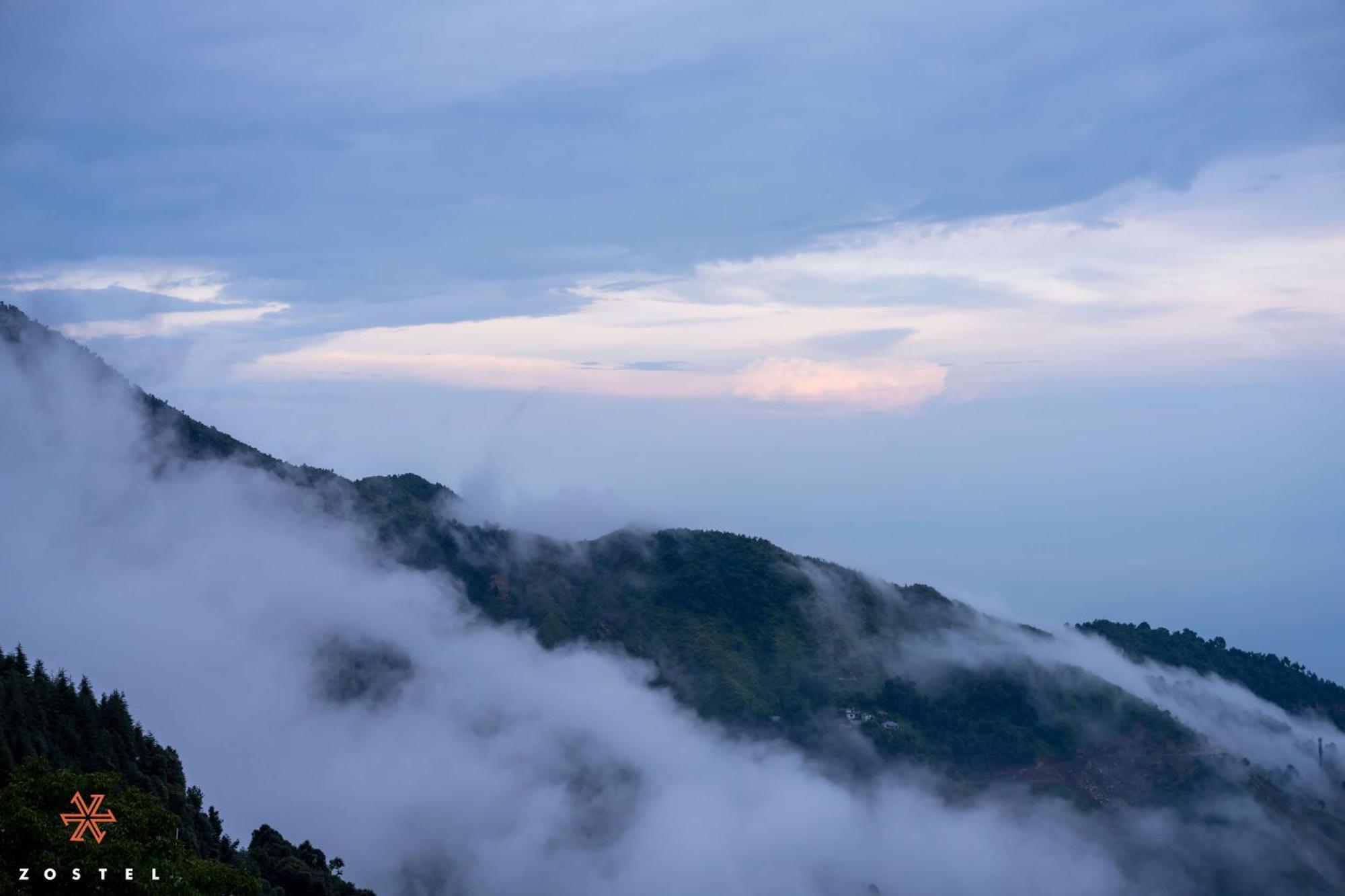 Hostel Zostel Dharamkot McLeod Ganj Exteriér fotografie