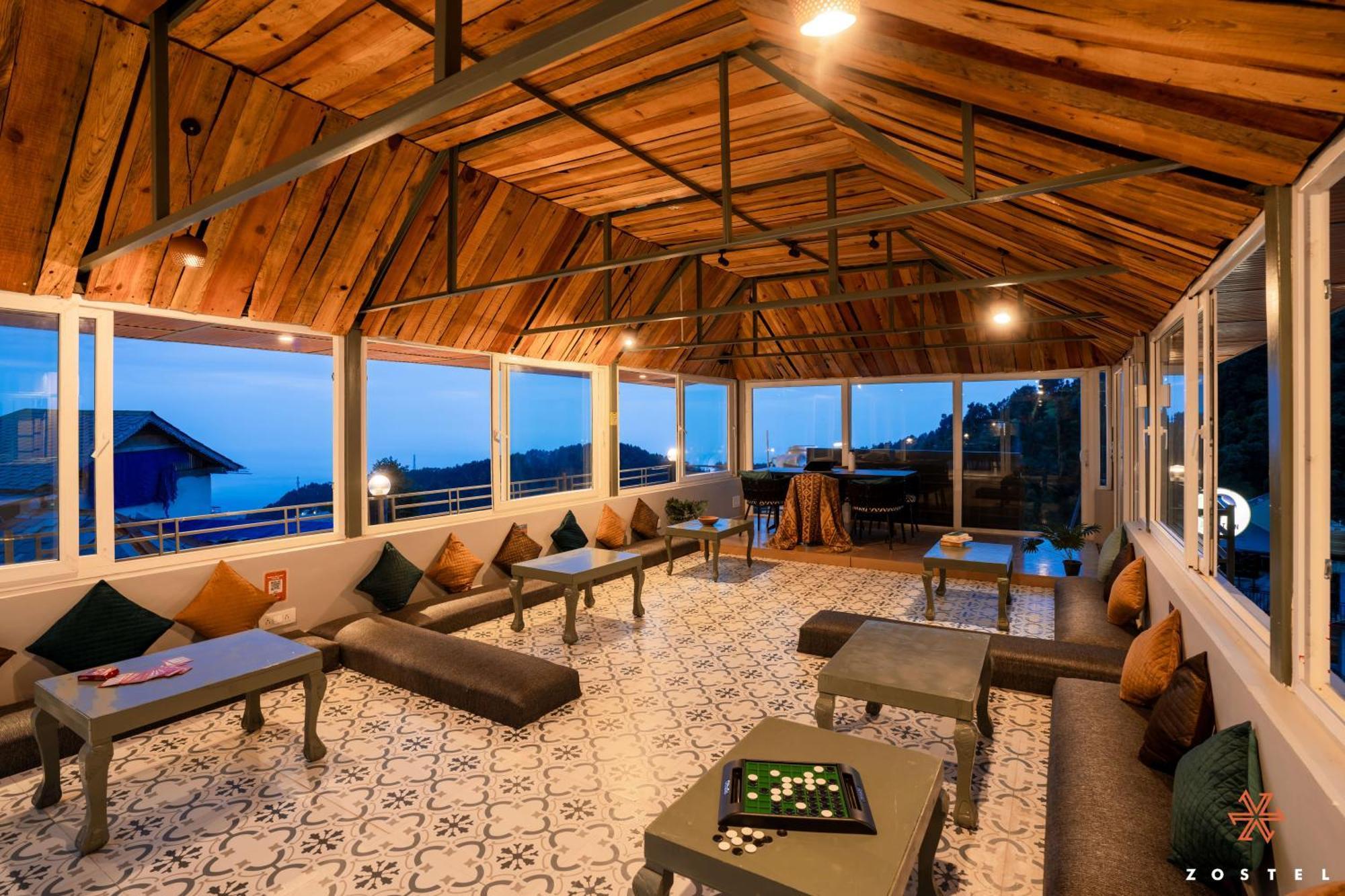 Hostel Zostel Dharamkot McLeod Ganj Exteriér fotografie