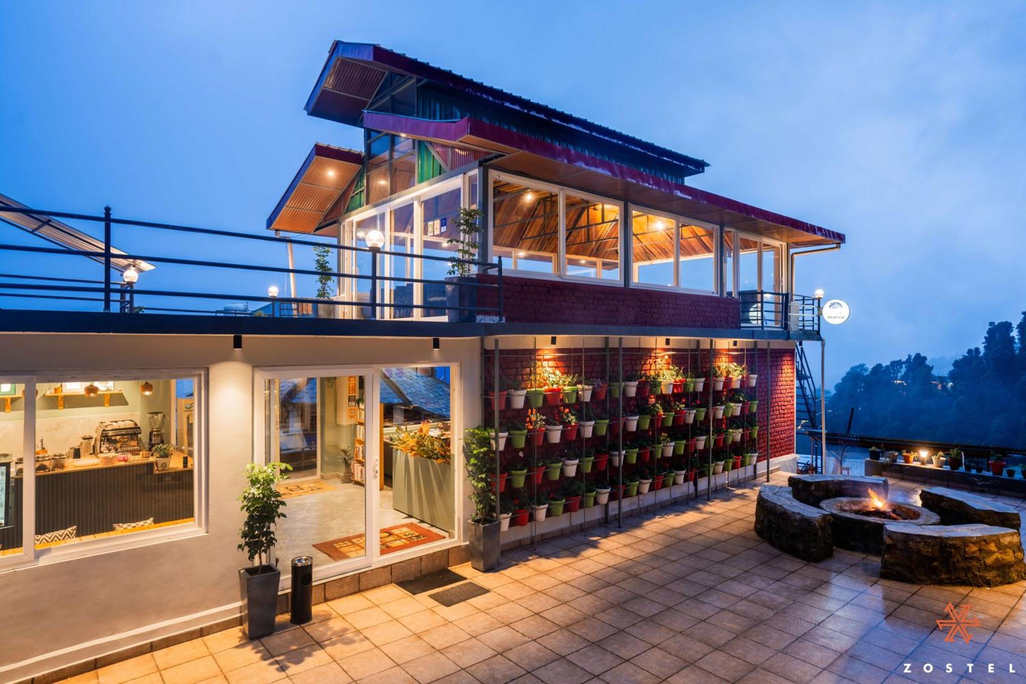 Hostel Zostel Dharamkot McLeod Ganj Exteriér fotografie