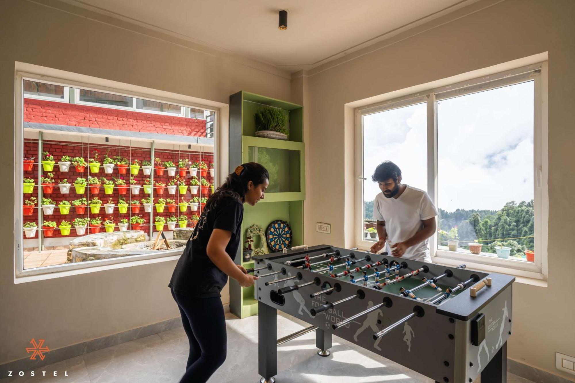 Hostel Zostel Dharamkot McLeod Ganj Exteriér fotografie